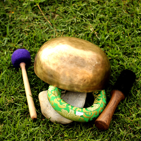 Handmade Crown Chakra Singing Bowls